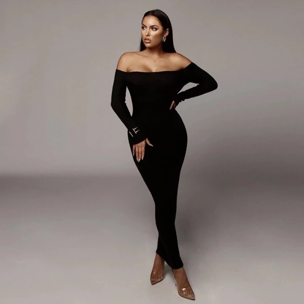 Lady's long fitted maxi dress